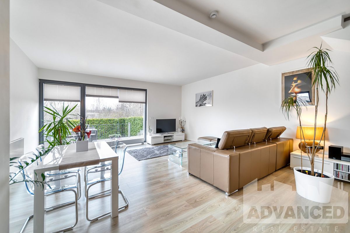 Prodej rodinného domu 120 m², pozemek 57 m² – fotografie 2