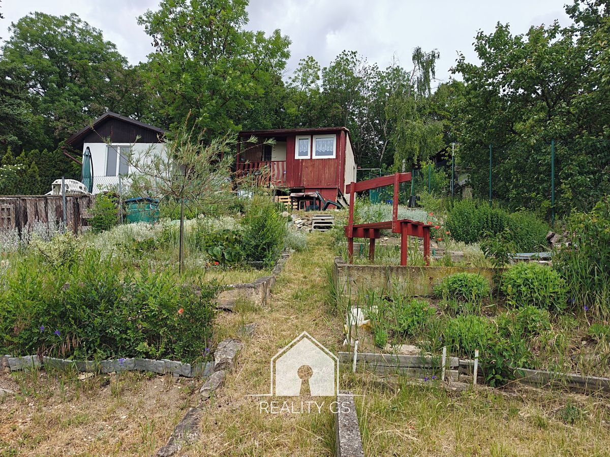 Prodej zahrady 369 m², Jimlín – fotka 1 z 3
