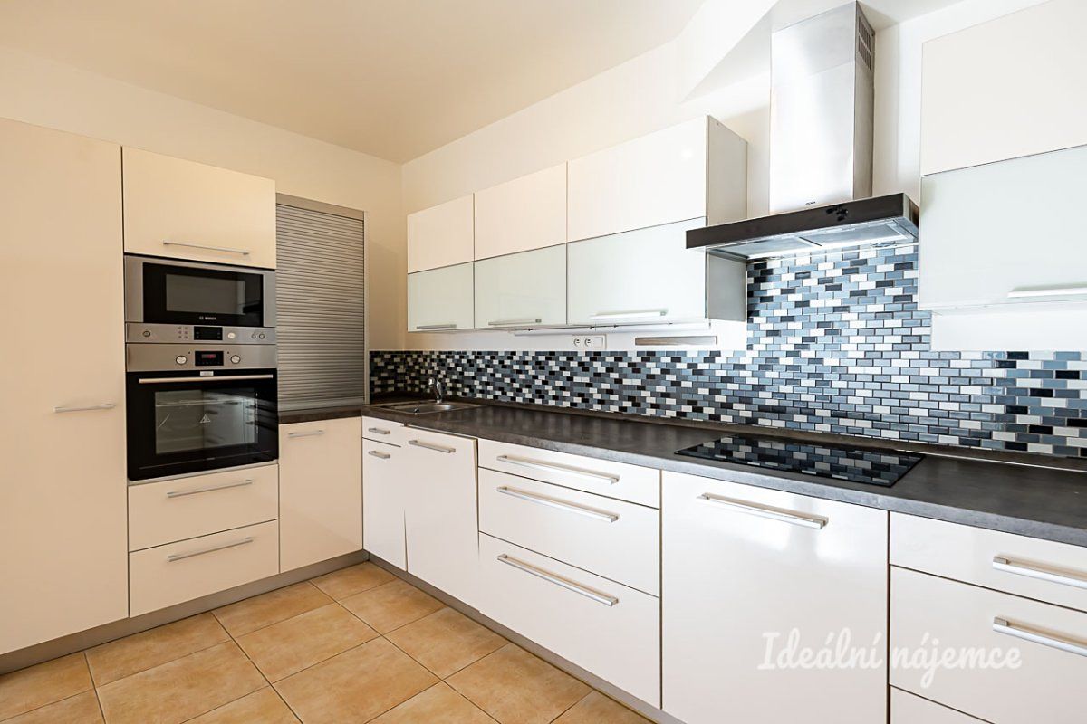 Pronájem bytu 3+kk 76 m²