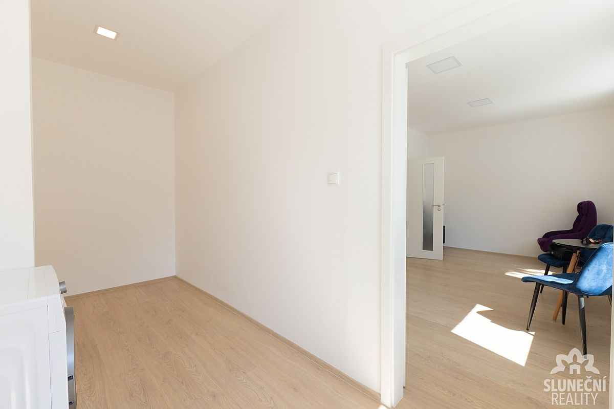 Pronájem bytu 2+kk 32 m² – fotografie 5