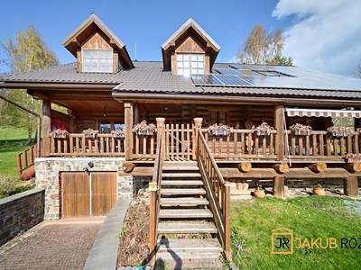 Prodej  chalupy 242 m², pozemek 12 701 m²