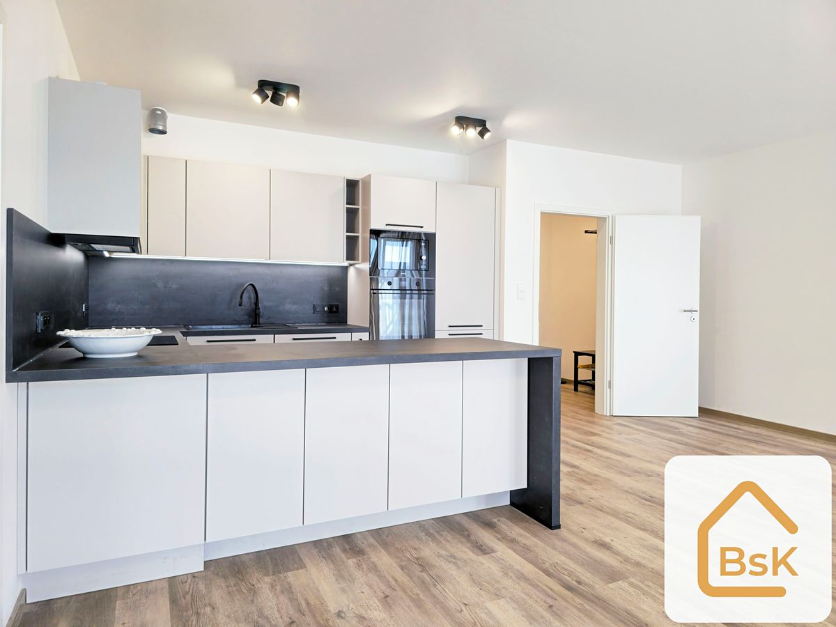 Pronájem bytu 3+kk 98 m² – fotografie 4