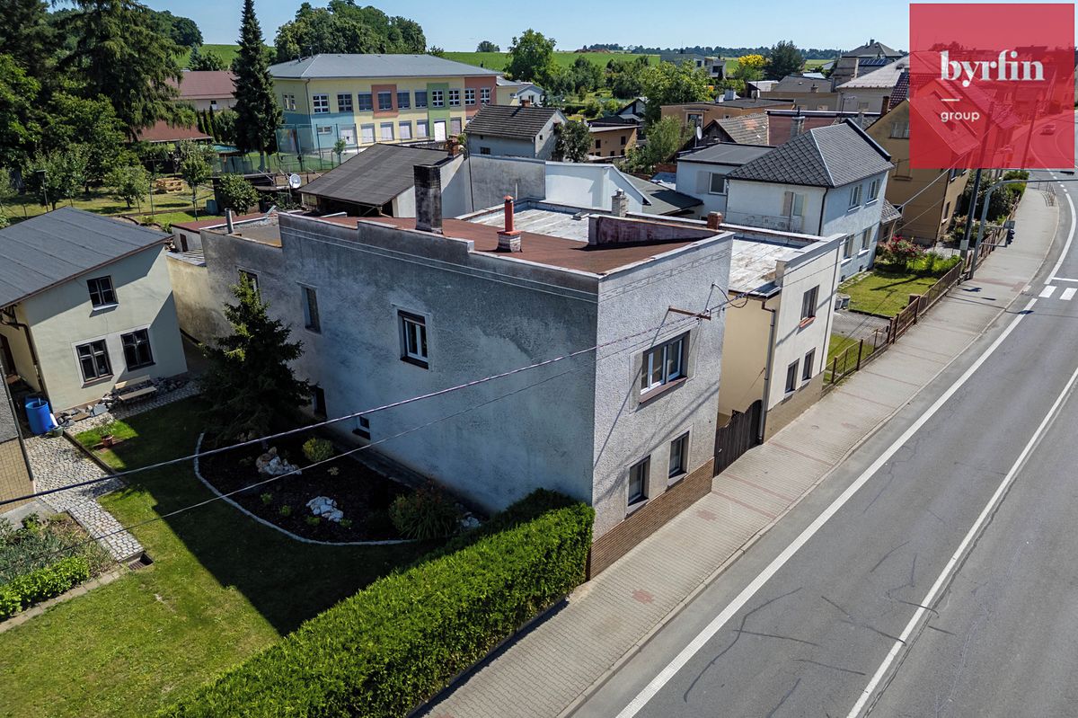 Prodej rodinného domu 160 m², pozemek 623 m² – fotografie 2