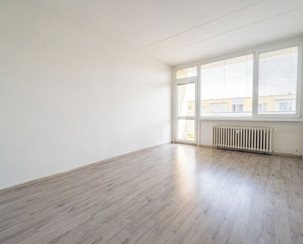 Pronájem bytu 3+1 65 m² – fotografie 3