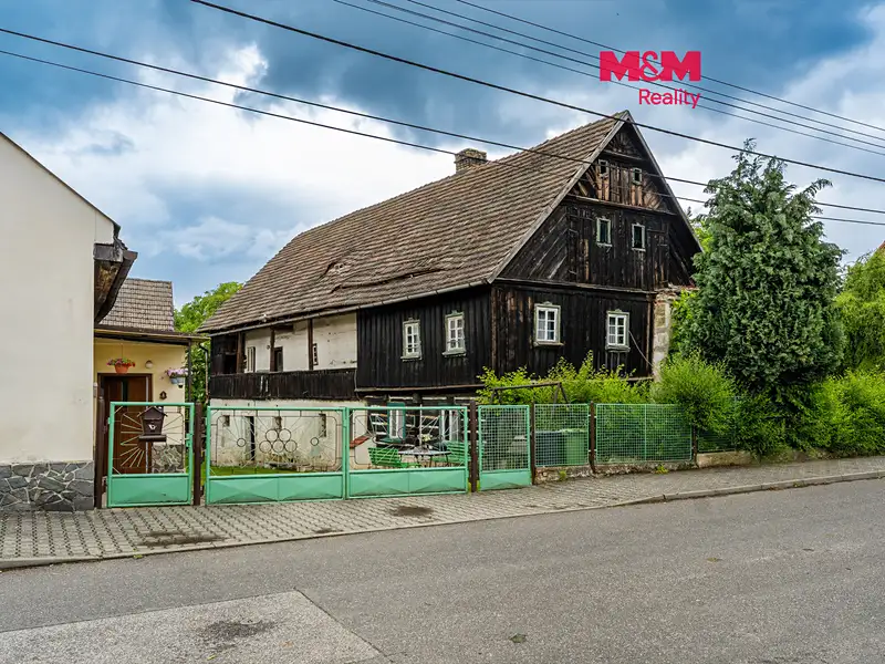 Prodej rodinného domu 248 m², pozemek 1016 m², Blíževedly – náhled fotky 1