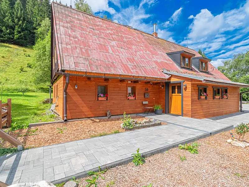Prodej chalupy 328 m², pozemek 1754 m², Bělá pod Pradědem – náhled fotky 3
