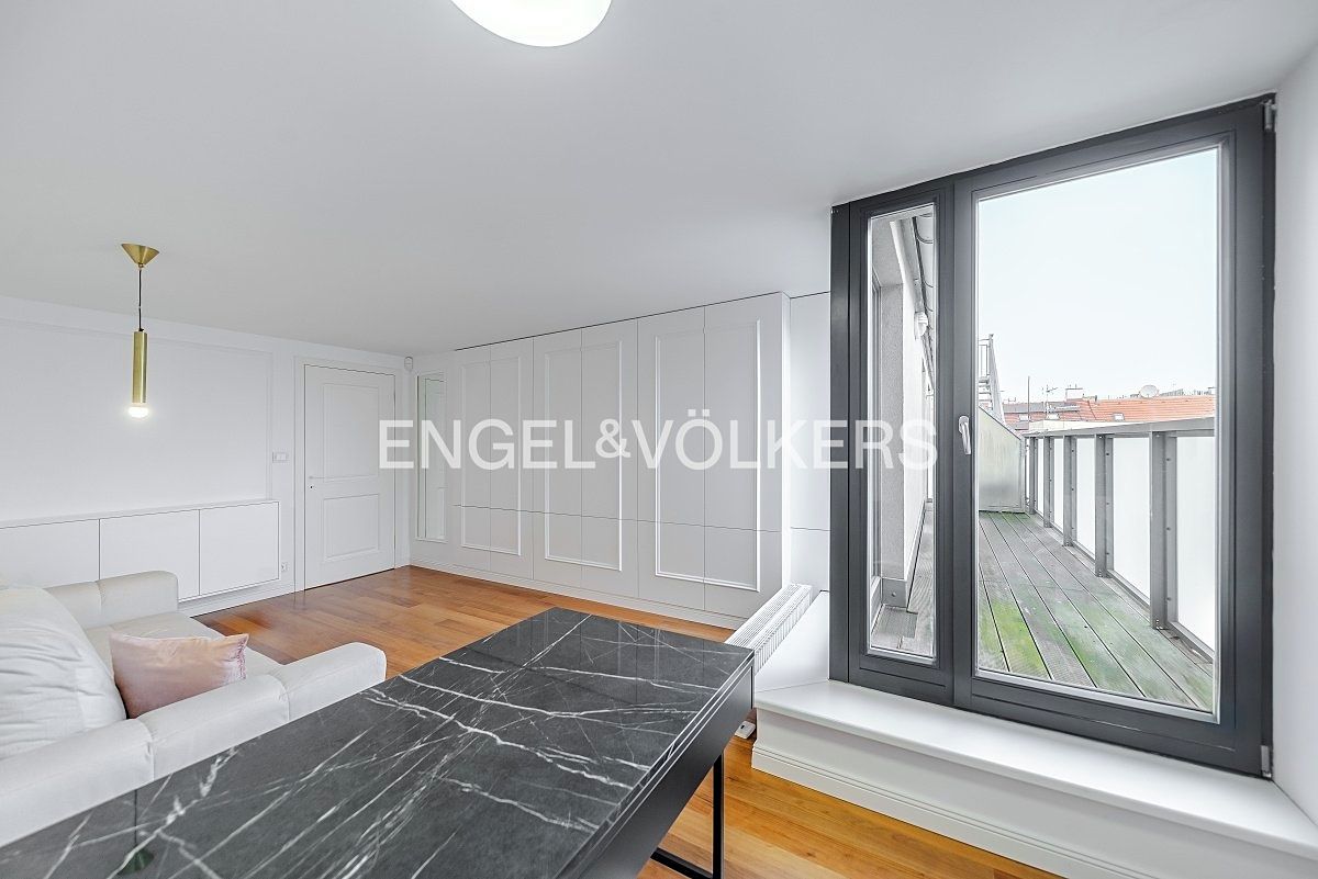 Pronájem bytu 4+kk 176 m² – fotografie 4