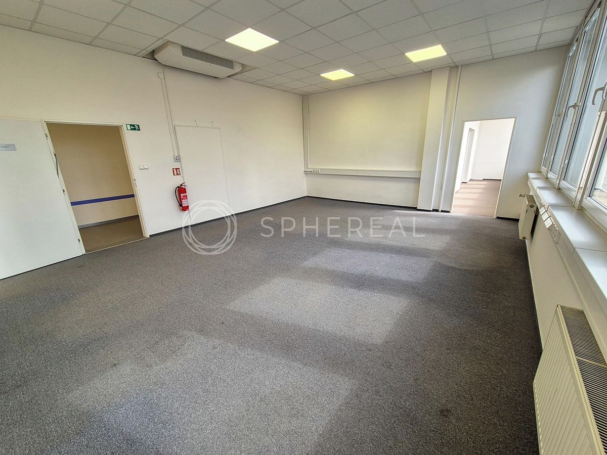 Pronájem kanceláře 91 m² – fotografie 5