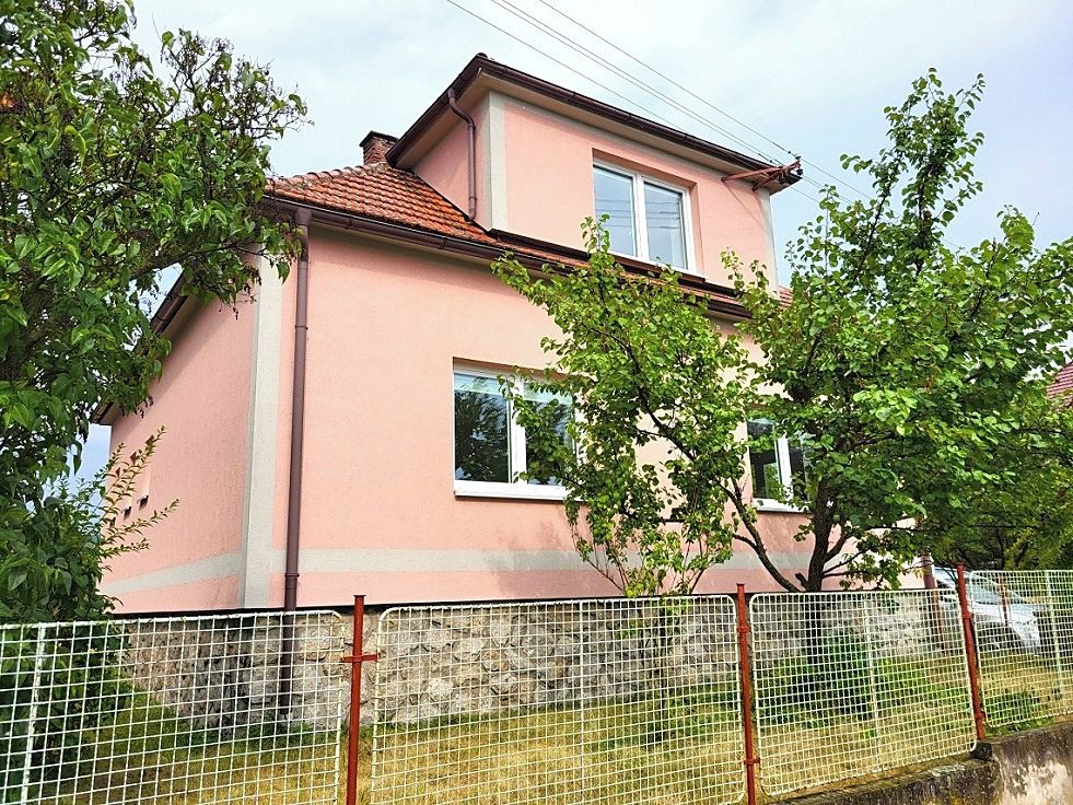 Prodej rodinného domu 130 m², pozemek 1340 m²