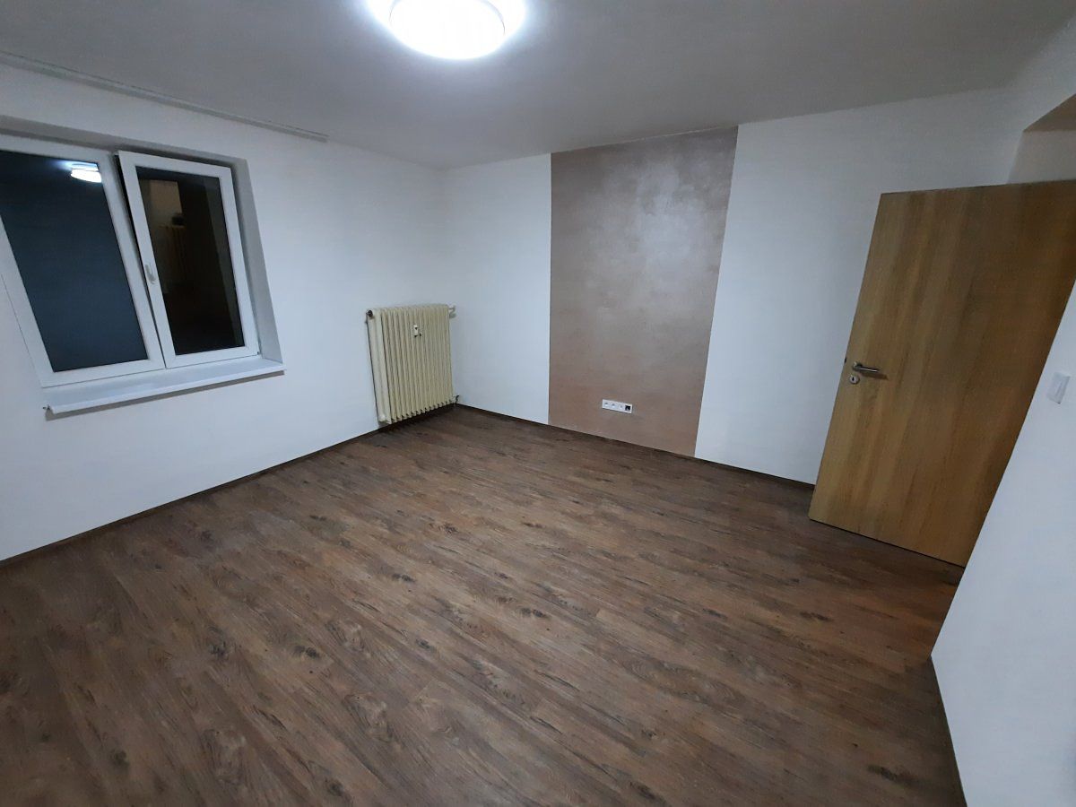 Pronájem bytu 2+1 59 m² – fotografie 4