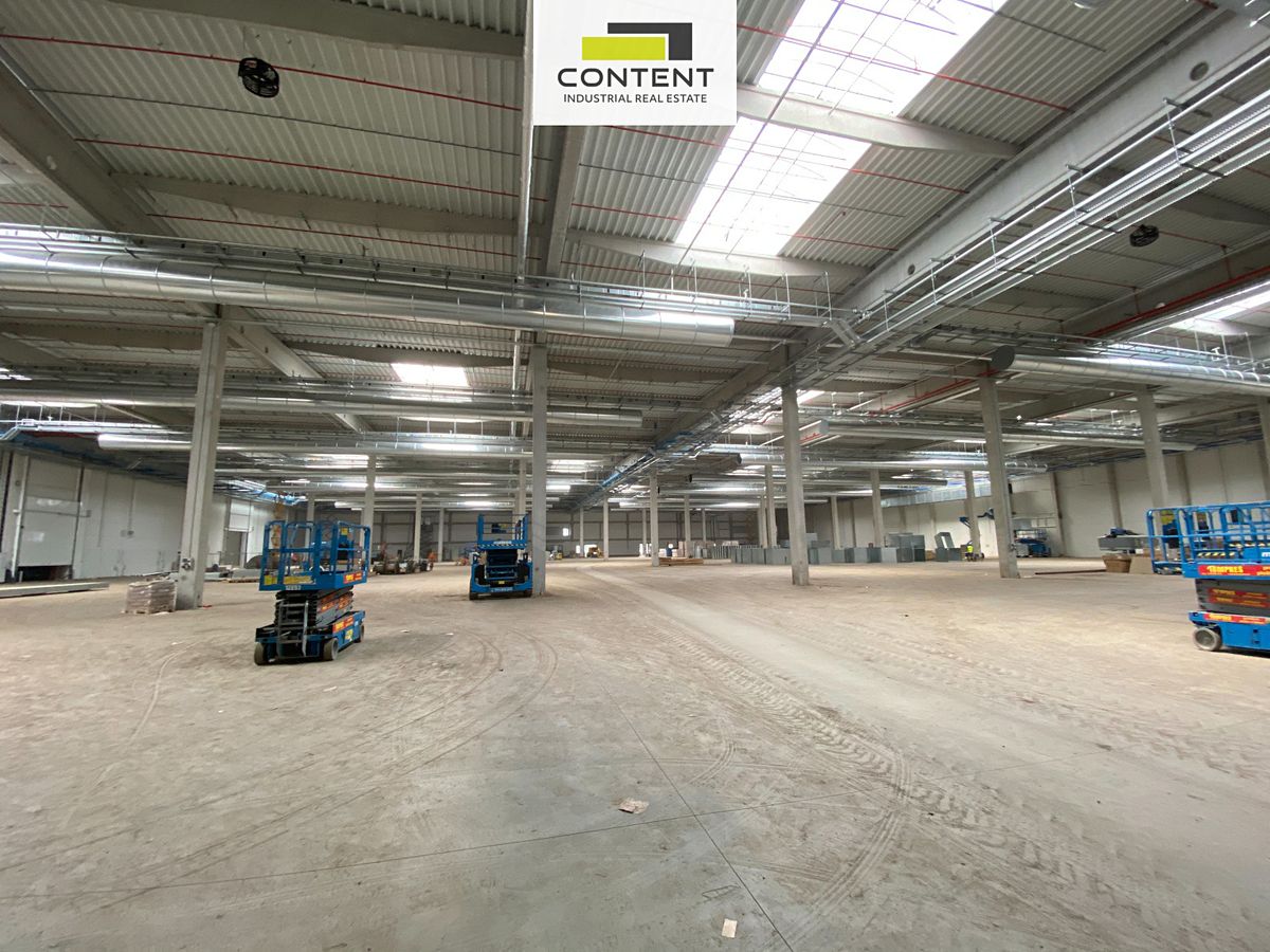 Pronájem skladového prostoru 17493 m² – fotografie 2