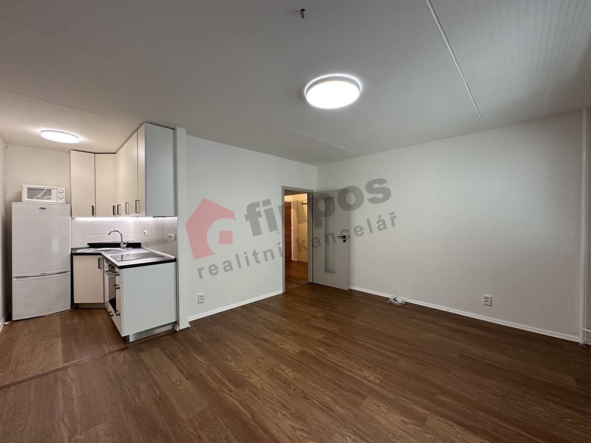 Pronájem bytu 2+kk 46 m² – fotografie 2