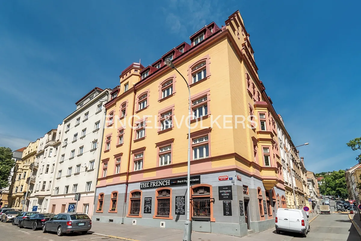 Pronájem obchodního prostoru 151 m²