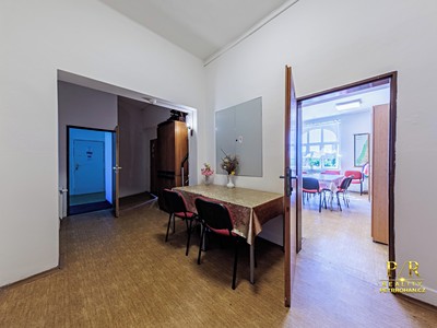 Prodej komerčního prostoru, 650 m² (3 z 40)