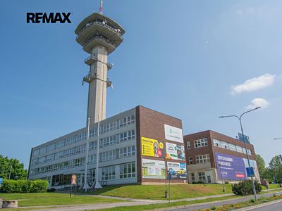 Pronájem kanceláře 416 m²
