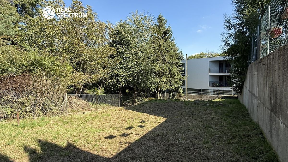 Prodej stavebního pozemku 323 m²