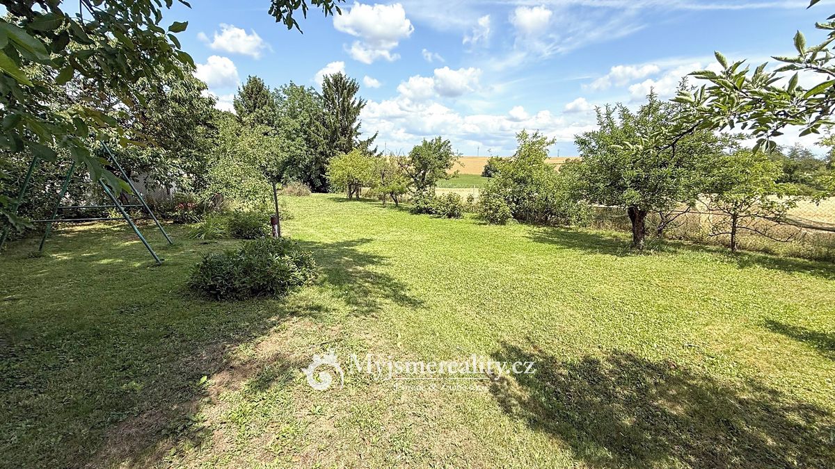 Prodej rodinného domu 155 m², pozemek 1118 m² – fotografie 3