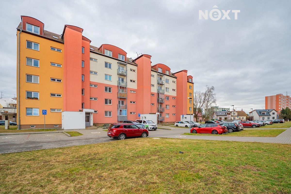 Pronájem bytu 3+kk 67 m² – fotografie 2