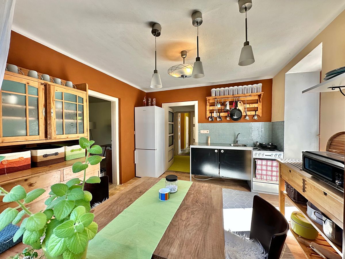 Pronájem rodinného domu 180 m², pozemek 900 m²