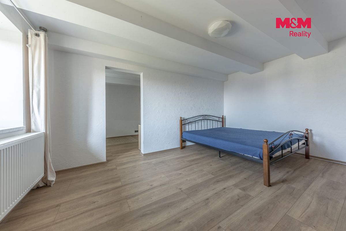 Prodej rodinného domu 150 m², pozemek 1140 m² – fotografie 5