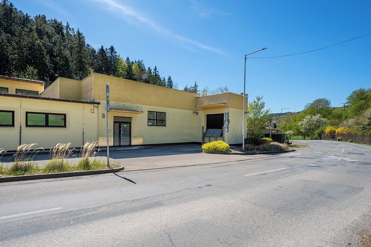 Prodej skladového prostoru 2681 m² – fotografie 2