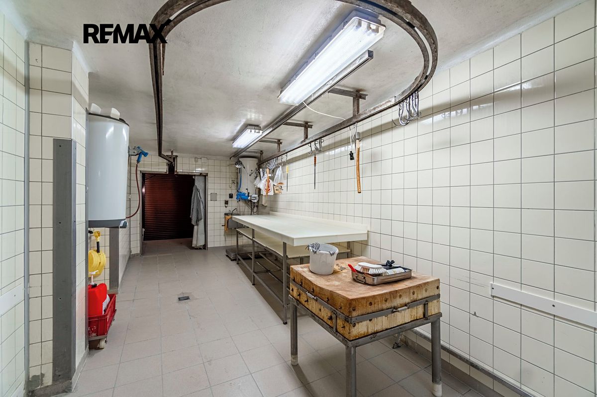 Prodej rodinného domu 1263 m², pozemek 678 m² – fotografie 5