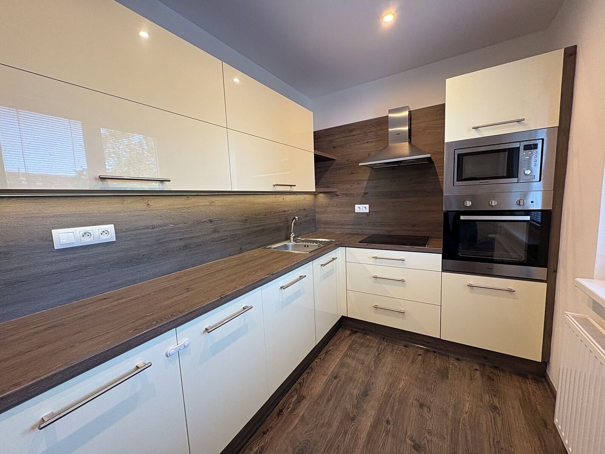 Pronájem bytu 2+1 55 m² – fotografie 4