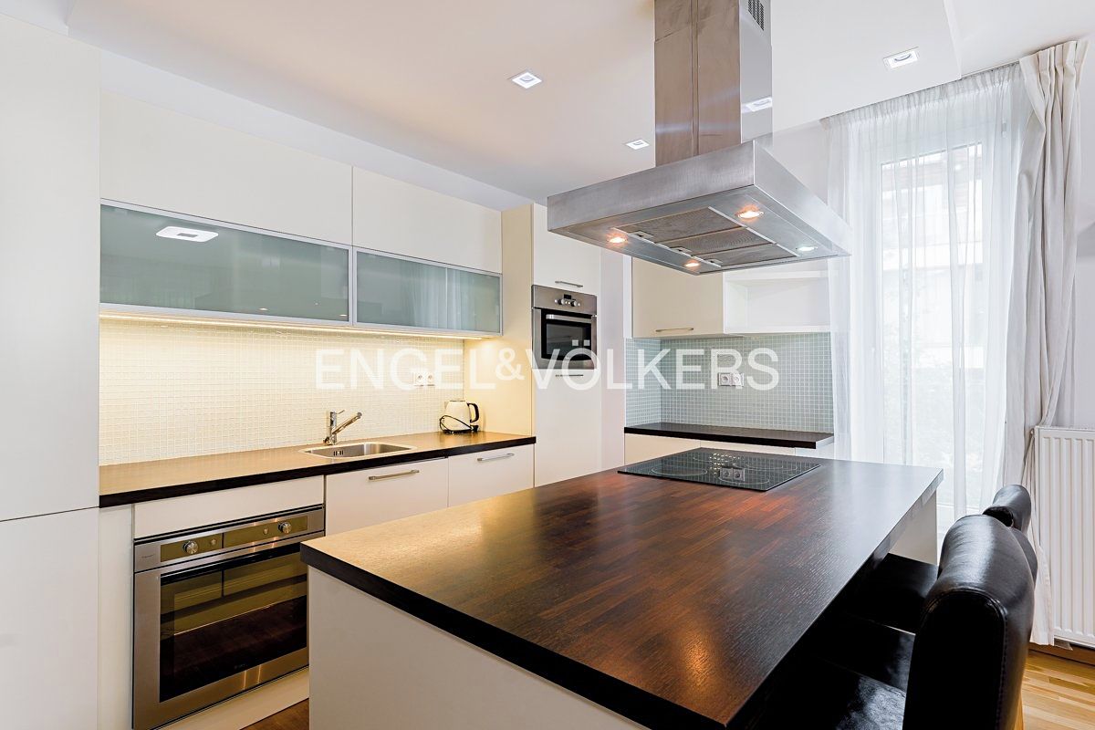 Pronájem bytu 3+kk 91 m² – fotografie 2
