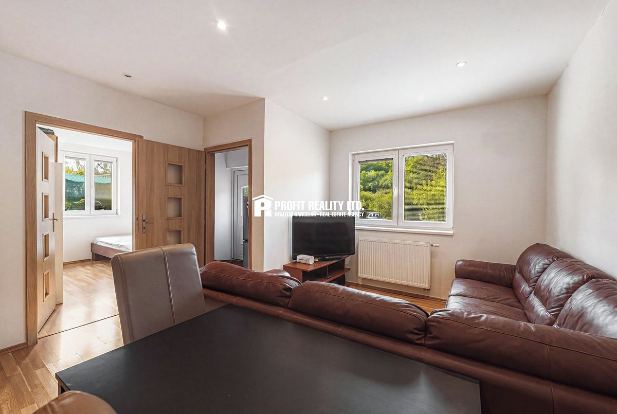 Prodej rodinného domu 164 m², pozemek 2727 m² – fotografie 4