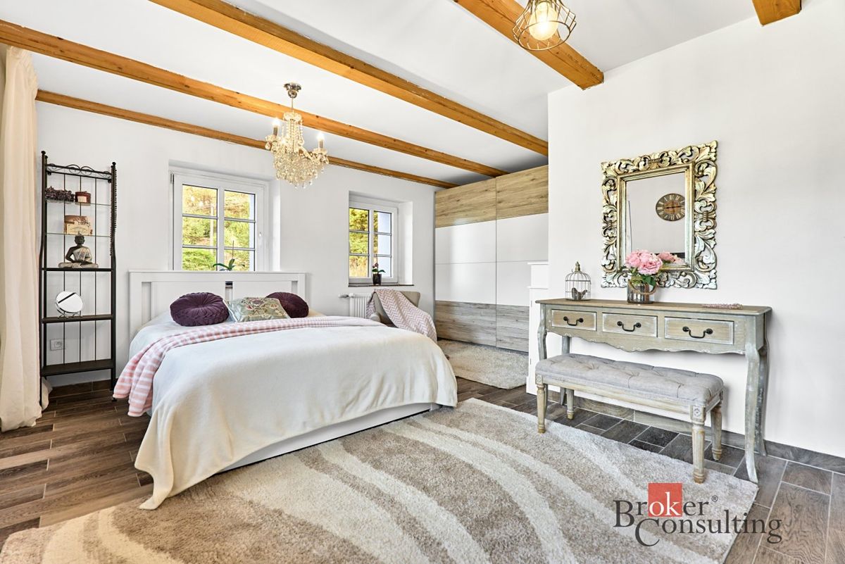Prodej rodinného domu 228 m², pozemek 1488 m² – fotografie 5