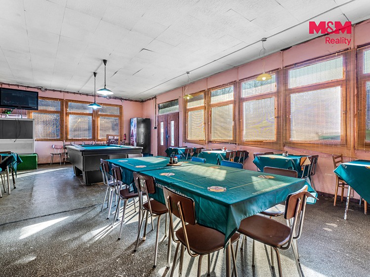 Prodej komerčního prostoru, 757 m² (27 z 30)