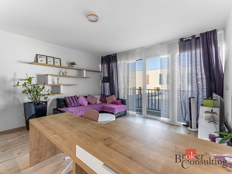 Prodej bytu 2+kk, 48 m² (7 z 12)