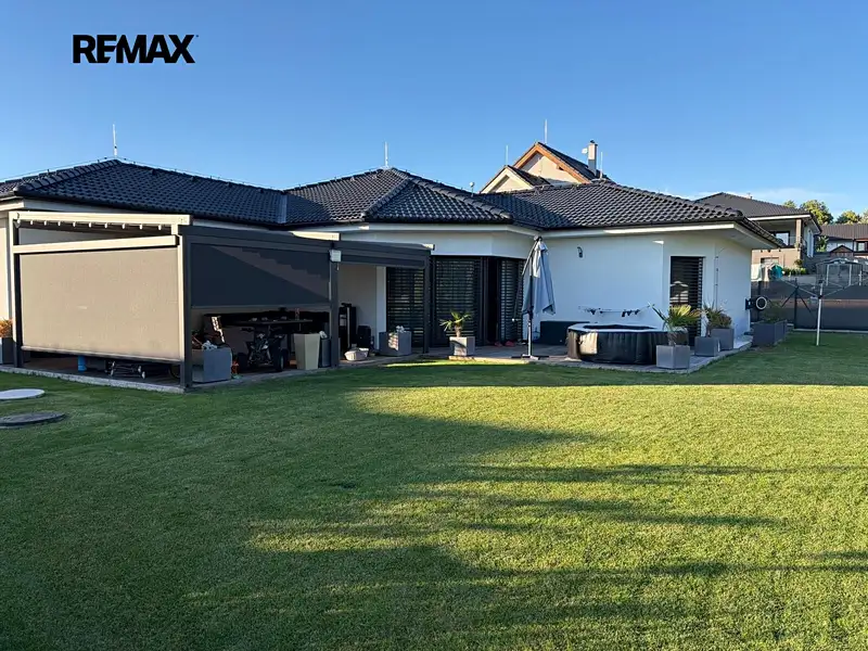 Prodej rodinného domu 172 m², pozemek 1031 m², Jemnice – náhled fotky 3