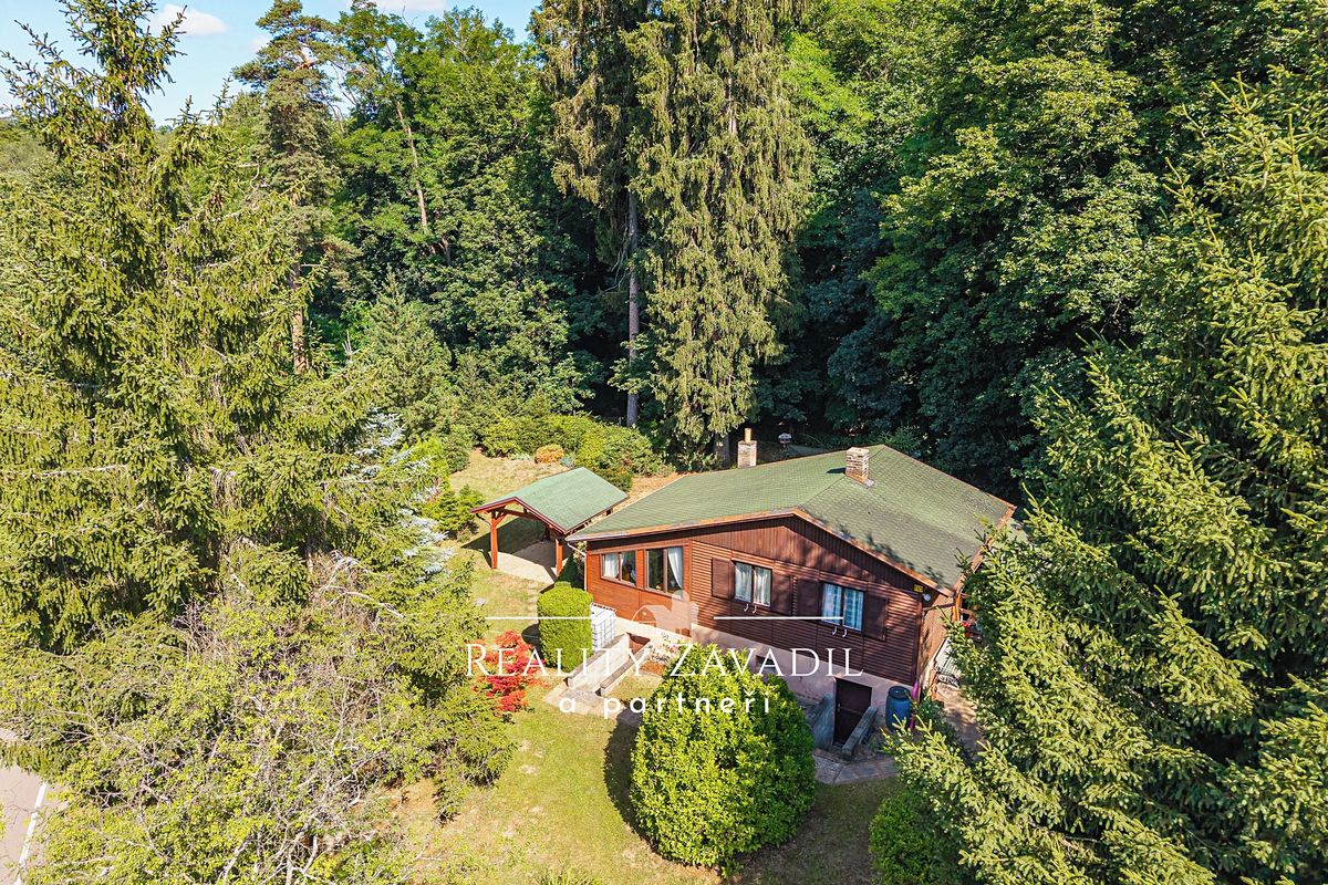 Prodej chaty 60 m², pozemek 829 m²