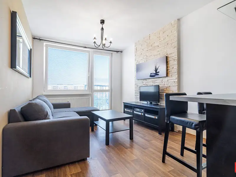 Pronájem bytu 2+kk 46 m², Praha – náhled fotky 1