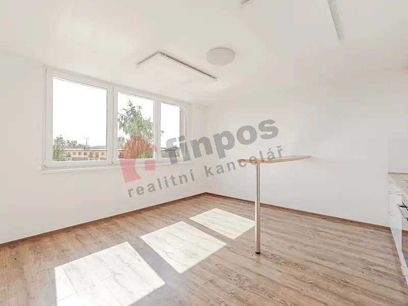 Pronájem bytu 2+kk 58 m², Bruntál – náhled fotky 2