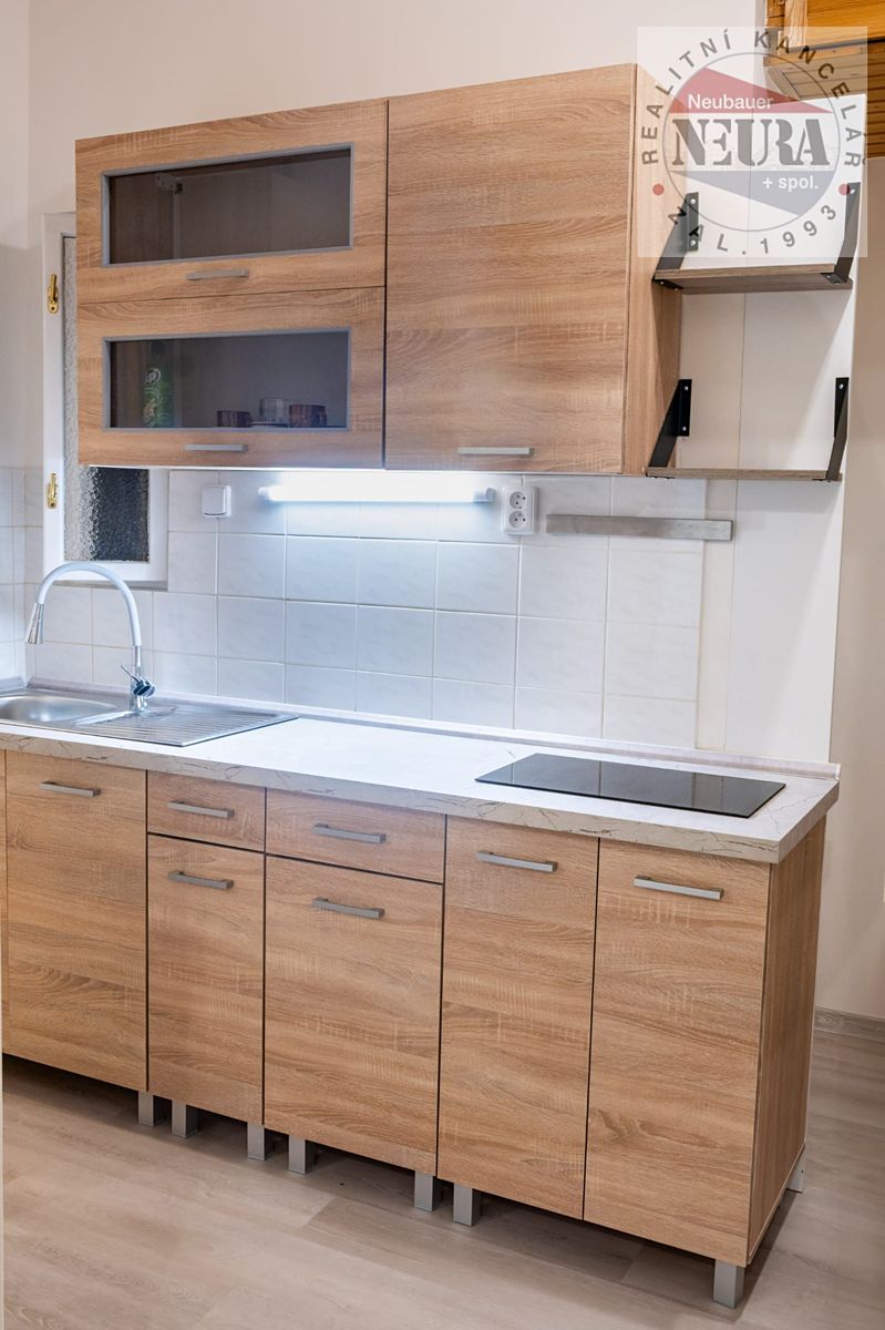 Pronájem bytu 2+kk 49 m² – fotografie 3