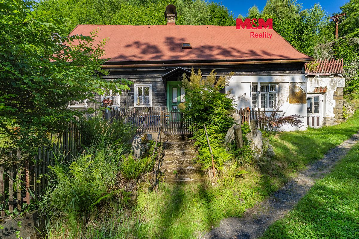 Prodej rodinného domu 167 m², pozemek 7825 m²