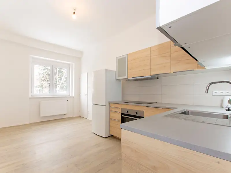 Prodej bytu 3+1 87 m², Praha – náhled fotky 2