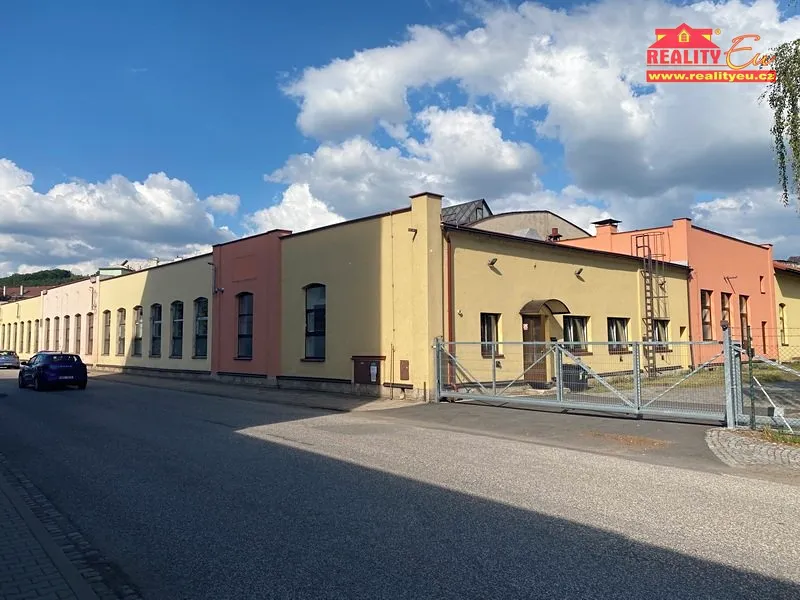 Pronájem výrobní haly, prostoru 4200 m²