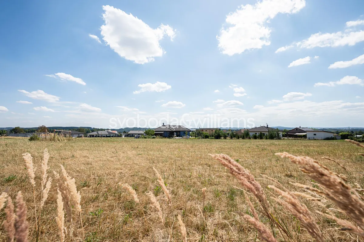 Prodej stavebního pozemku 1078 m²