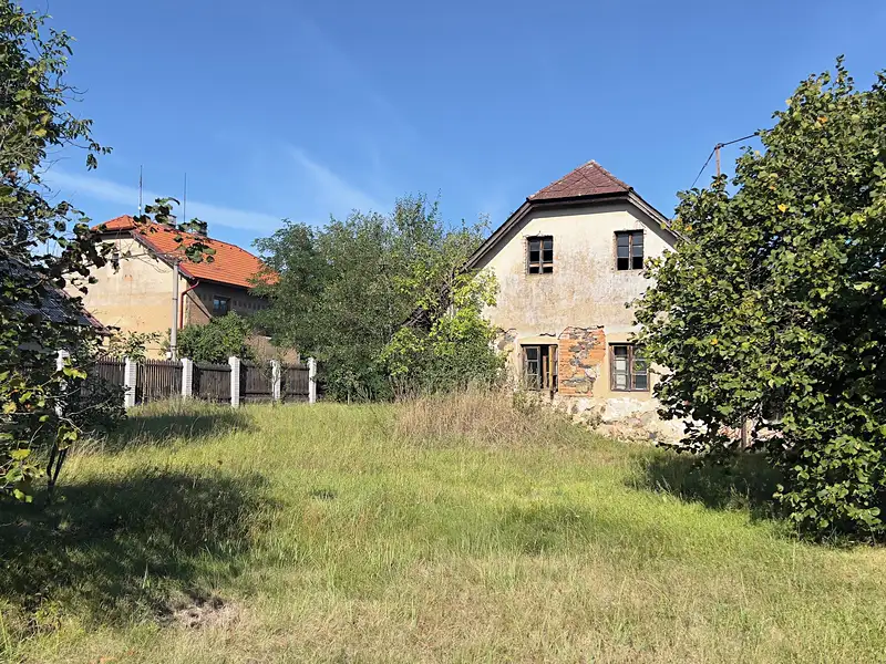 Prodej rodinného domu 175 m², pozemek 2151 m², Roztoky – náhled fotky 1