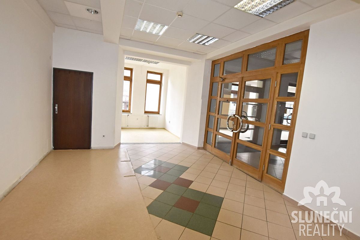 Pronájem obchodního prostoru 72 m²