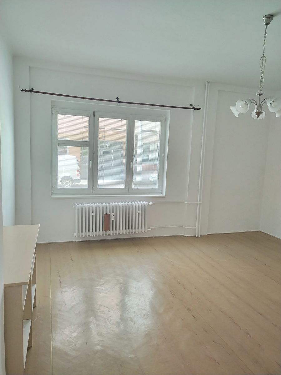 Pronájem bytu 2+kk 45 m² – fotografie 3