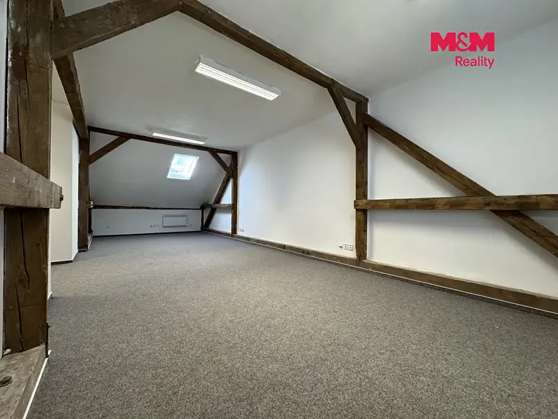 Pronájem kanceláře 251 m², Bechyně – náhled fotky 3