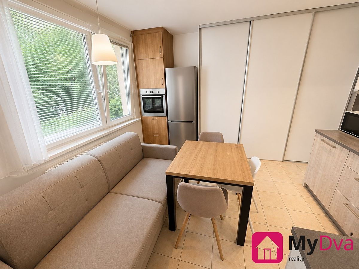 Prodej bytu 2+1 38 m² – fotografie 4