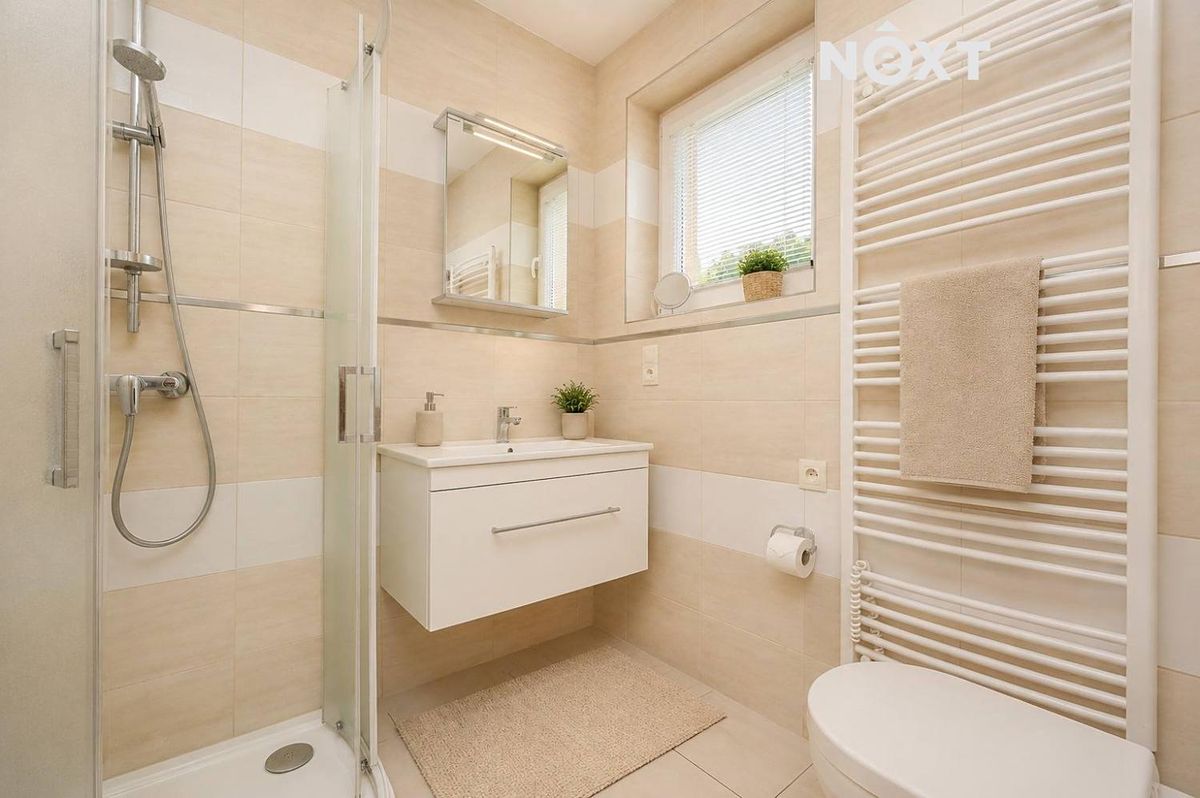Prodej rodinného domu 143 m², pozemek 256 m² – fotografie 5