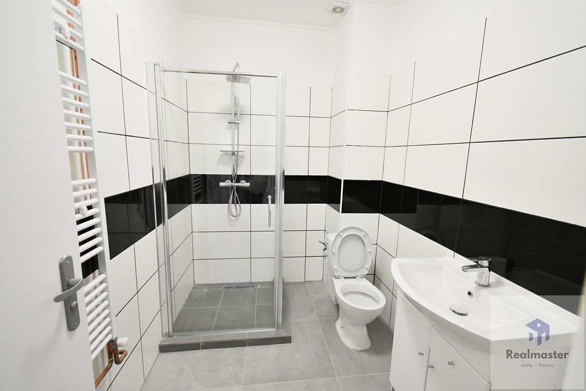 Pronájem bytu 1+1 65 m² – fotografie 2
