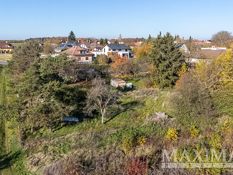 Prodej pozemku 935 m², Dobříč – náhled fotky 3