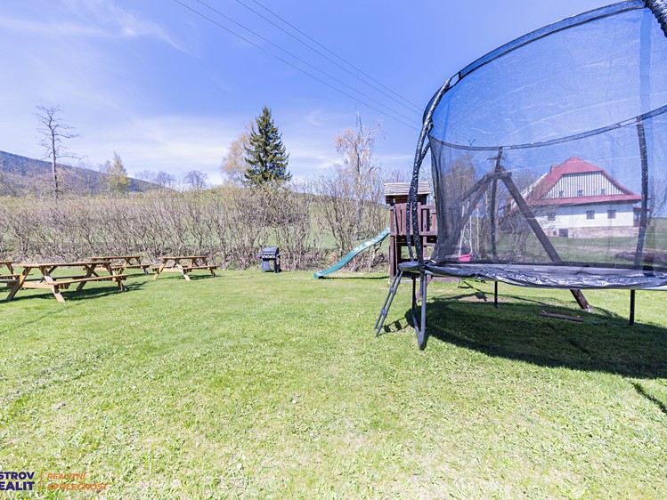 Prodej komerčního prostoru, 48 m² (24 z 37)